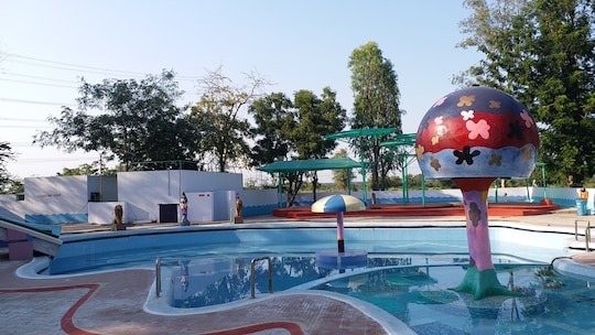 NEELKANTH RESORT